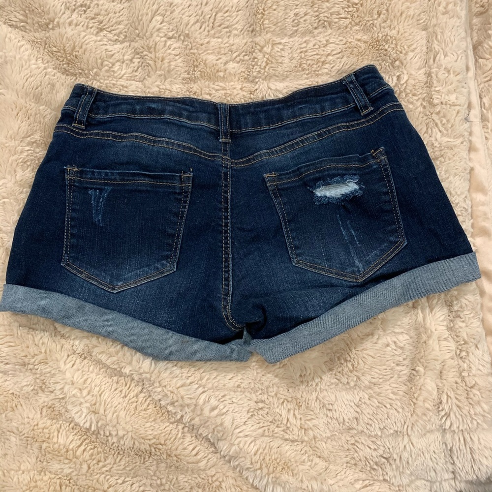 shorts - Picture 2 of 3